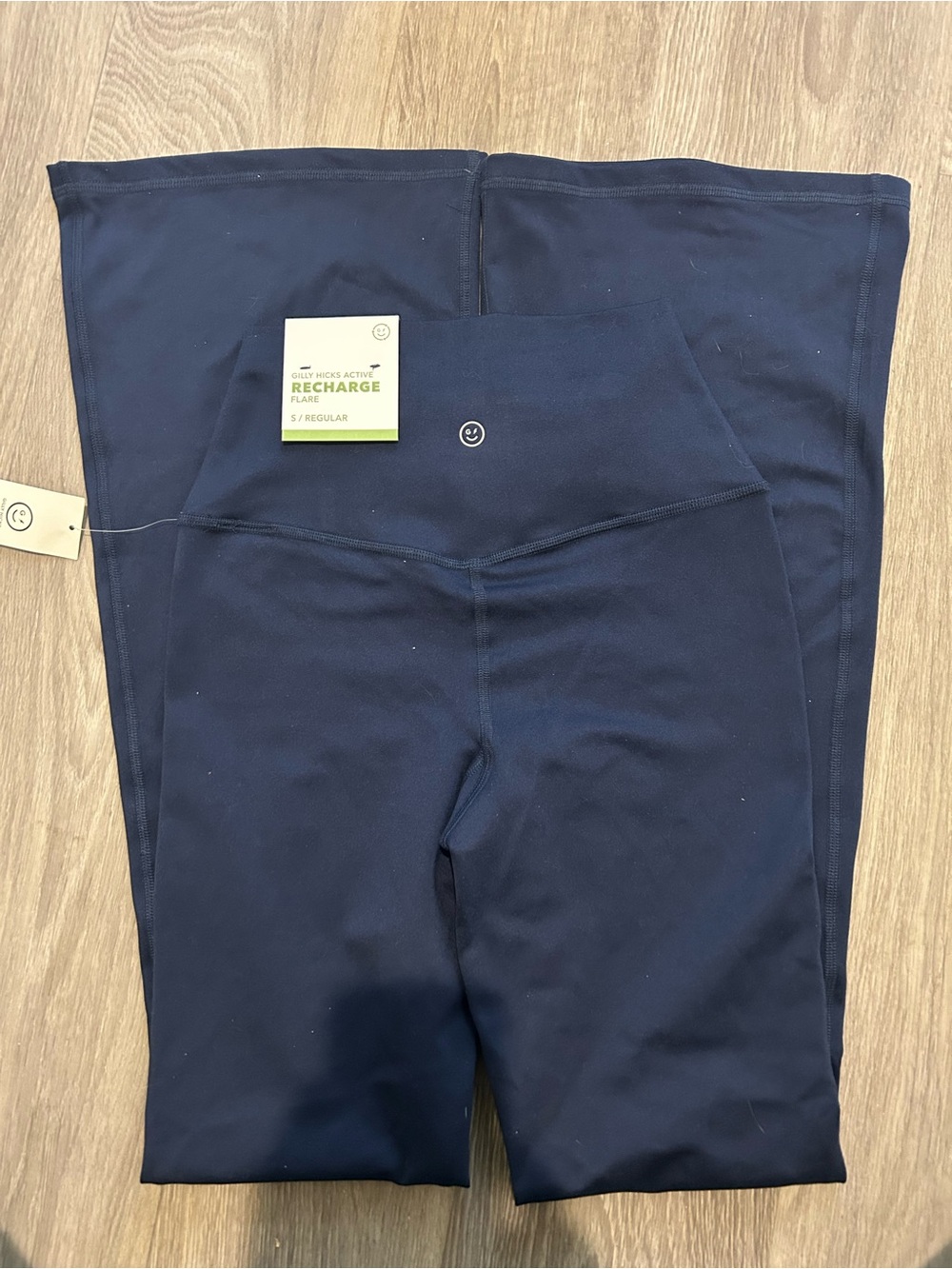 NWT hollister gilly hicks active flare leggings navy